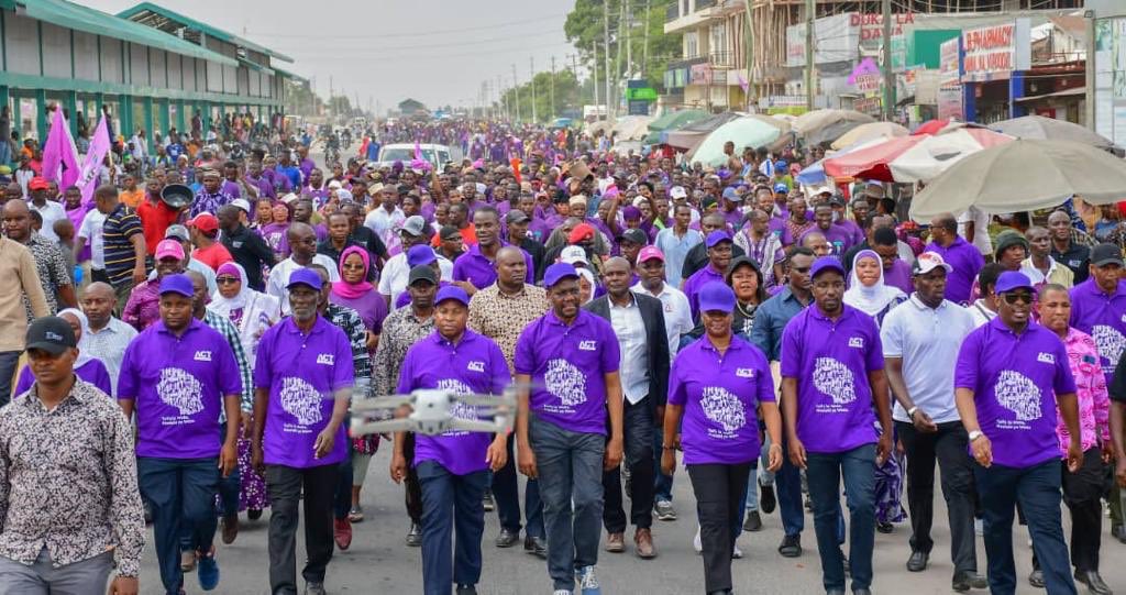 fidelChristophe's tweet photo. Asanteni Dar es salaam 💜💜

#FutureisPurple https://t.co/sEb0JIRU8W