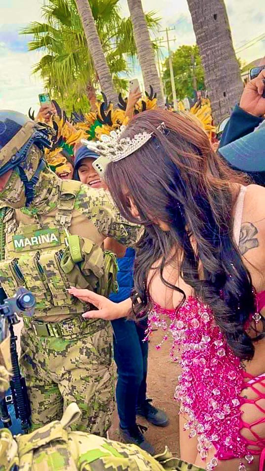 Karely Ruiz carnaval Guaymas