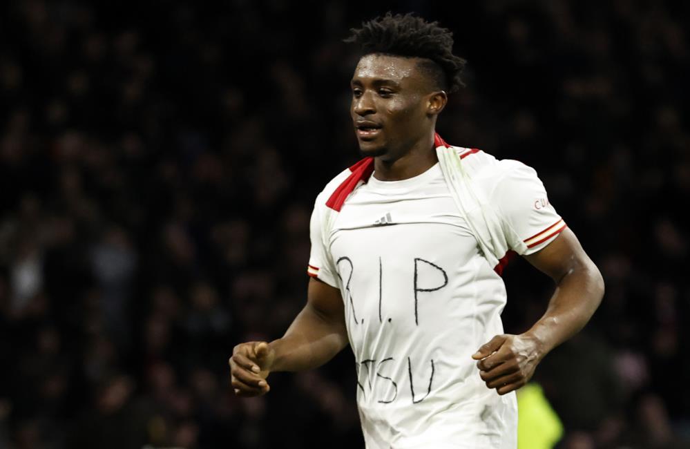 Ajax’lı oyuncu Christian Atsu’yu andı #ajax #christianatsu #mohammedkudus #hatayspor anatolianhaber.com/ajaxli-oyuncu-…