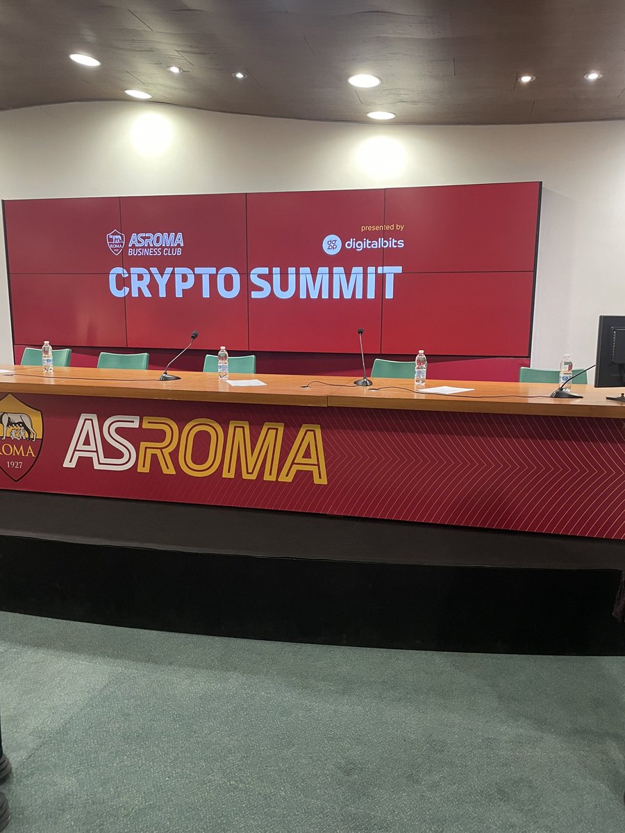 Al #CryptoSummit di <a href="/DigitalBitsOrg/">DigitalBitsOrg</a> w/<a href="/effetti86/">FabianoTaliani</a> <a href="/CoinbarOfficial/">CBPAY.GLOBAL</a> <a href="/OfficialASRoma/">AS Roma</a>