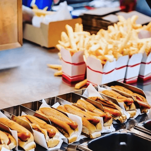 Hot Diggity Dog! Sully's opens this week! What's your go-to order? Let us know in the comments below! caughtinsouthie.com/eat-drink/sull…