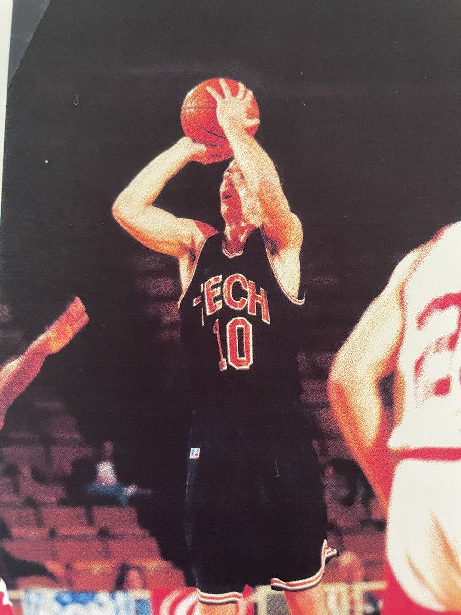 🚨 HISTORIC MILESTONE 🚨

Last night, in only his 58th career game, <a href="/BellachCaleb/">Caleb Bellach</a> joined his dad, <a href="/JBelly10/">Jeff Bellach</a> in a prestigious club.

1️⃣0️⃣0️⃣0️⃣ points

Congrats to Caleb, who has many more points to add his resume, and the entire Bellach family.

#FamilyLegacy I #RollDiggsForever