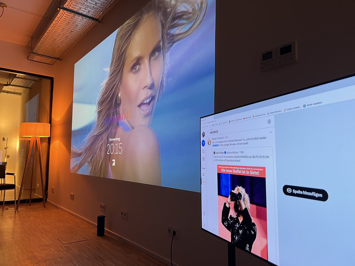 HankFromHell's tweet image. Haltung bitte, wir sehen euch.☝️#wsmds #publicviewing #floridatv