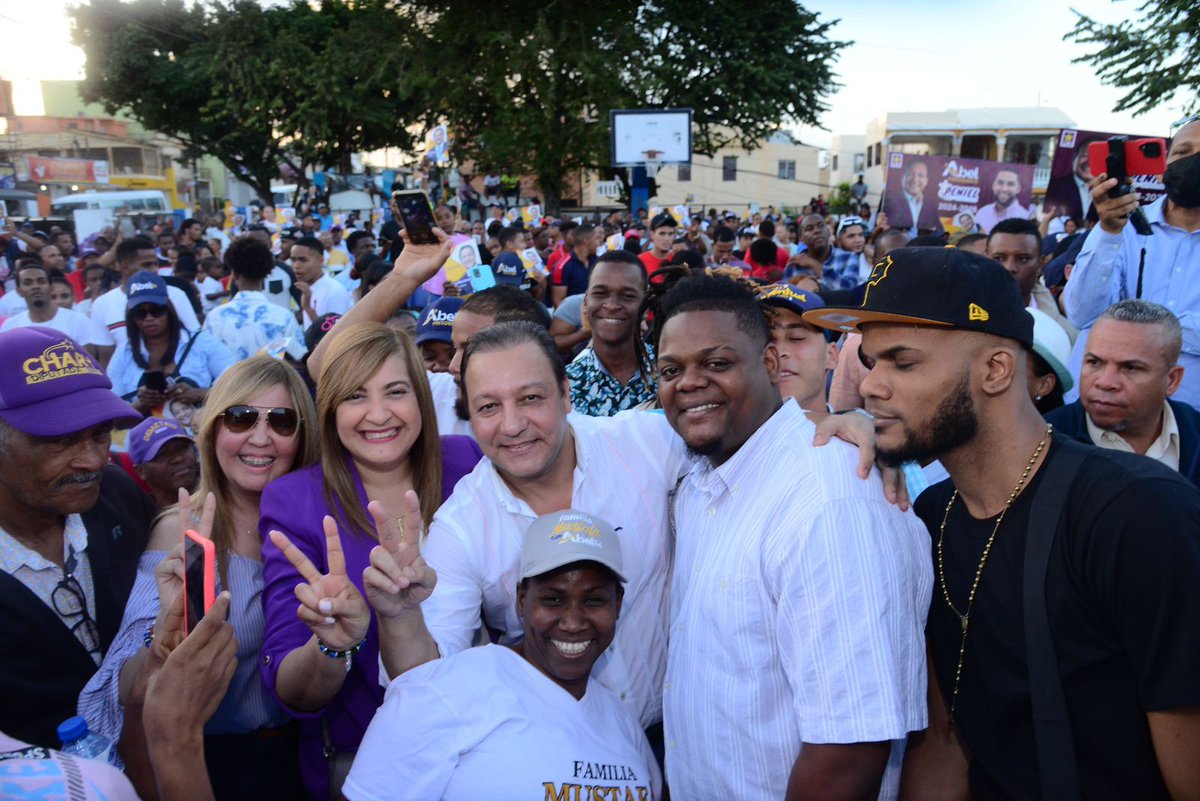 Abel Martínez escucha a las comunidades para construir un Plan de Gobierno desde el corazón de la gente <a href="/DespachoInfoRD/">Despacho Informativo</a> <a href="/AbelMartinezD/">Abel Martínez Durán</a> #NoticiasImpac #Nacionales <a href="/PLDenlinea/">PLD</a>  noticiasdeimpacto.com.do/index.php/naci…