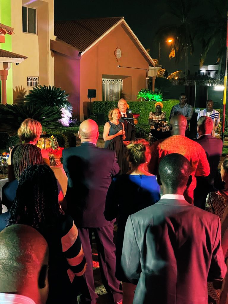 BelgiumDGD's tweet photo. #BEpartnerindevelopment: Rich visit to Burkina Faso 🇧🇫 We met with colleagues from 🇲🇱 and 🇳🇪 ; reviewed our strong bilateral program 🇧🇫🇧🇪 with @EnabelAuBurkina ; discussed with #EC #UN #WBG and visited good work of #APIL #Keoogo with @SOSFAIM and @medecindumonde @BelgiumMFA https://t.co/AELfL2NnHm
