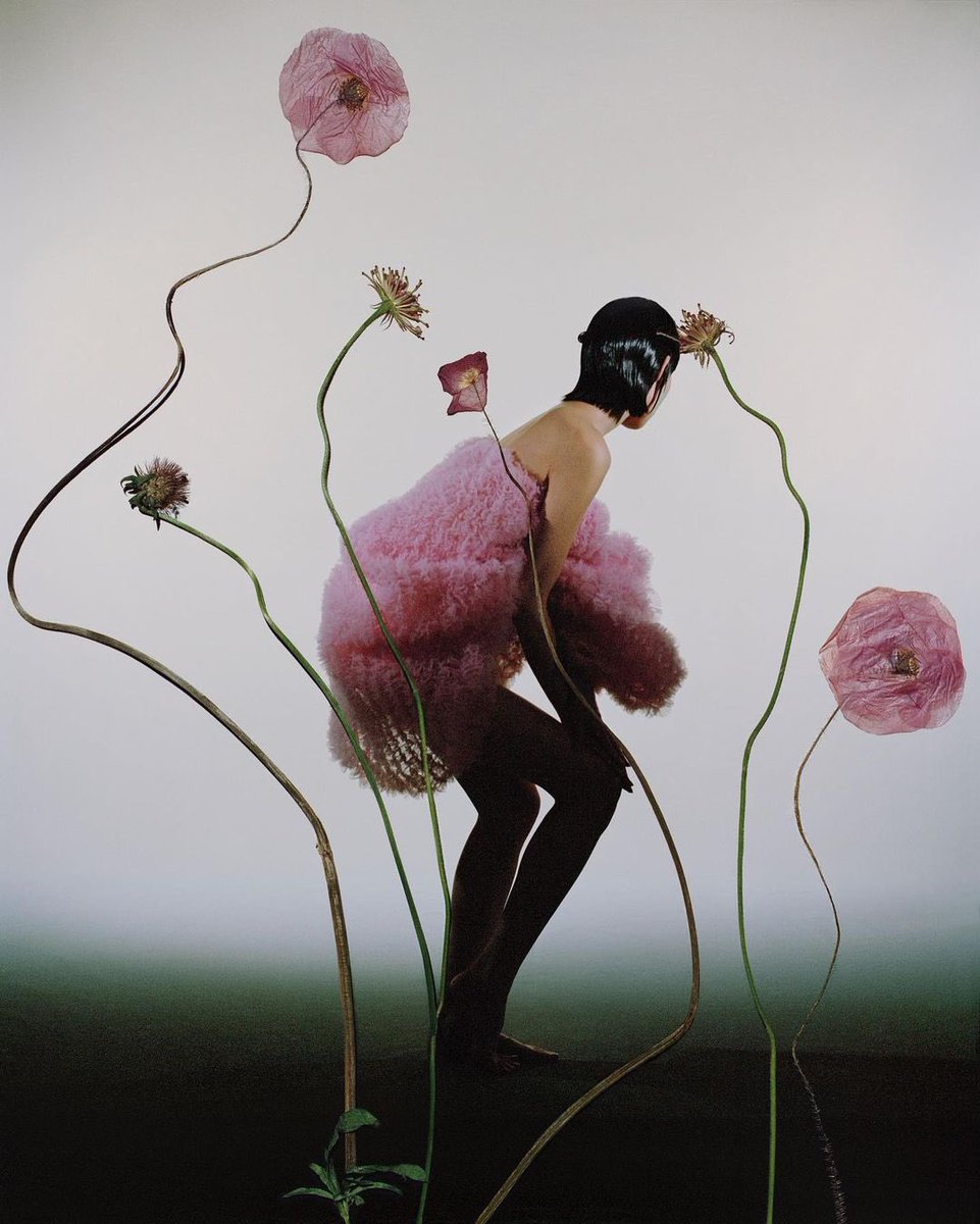 thesoftestaura's tweet photo. schön magazine january 2023 “romantic memories” by han yang https://t.co/WBvca1ka2b
