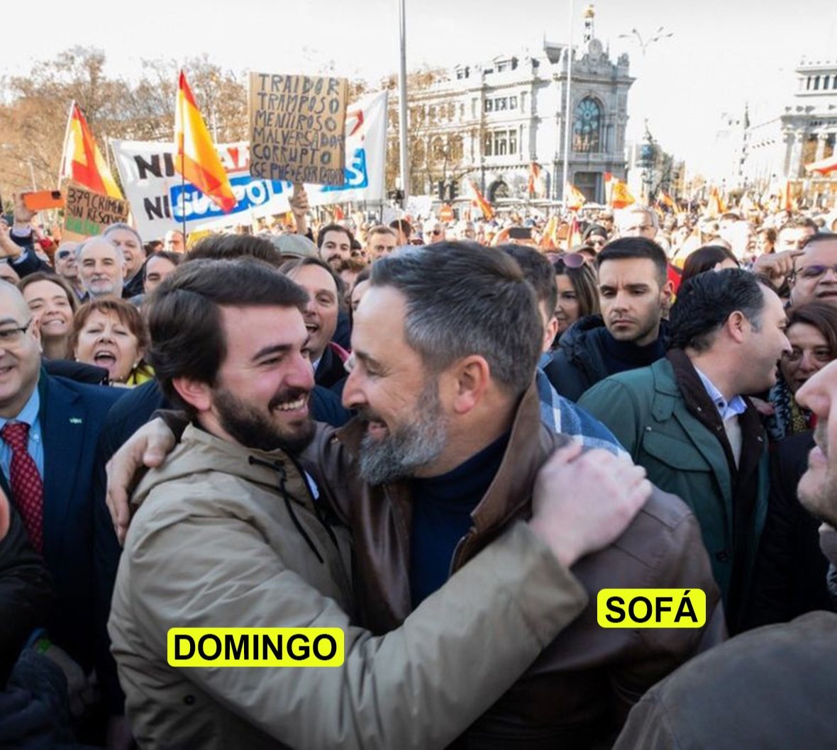 Gobierno de España (@gobiernodeespan) on Twitter photo 🍿🍿🍿🍿 palomitas preparadas para ver <a href="/LoDeEvole/">Lo de Évole</a> a las 21:25 con Macarena Olona y <a href="/jordievole/">Jordi Évole</a> 🍿🍿🍿🍿 palomitas preparadas para ver <a href="/LoDeEvole/">Lo de Évole</a> a las 21:25 con Macarena Olona y <a href="/jordievole/">Jordi Évole</a>