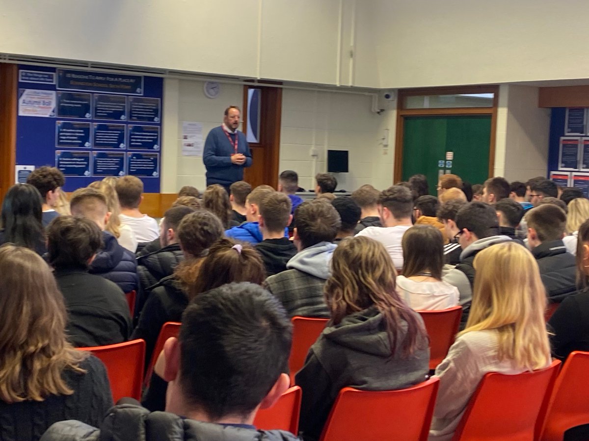 Thank you to Toby Perkins (Labour MP) for coming in to talk to our sixth form students last week. A very informative session. <a href="/tobyperkinsmp/">Toby Perkins MP</a> <a href="/EckingtonCareer/">Eckington Careers</a> <a href="/EckingtonSchool/">Eckington School</a>