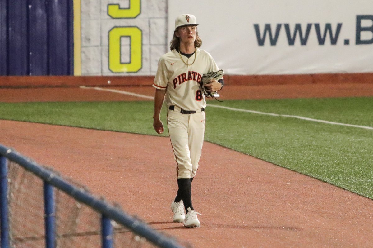On this beautiful day, I can't help but wish that the season was starting tomorrow.
<a href="/TErickson05/">Tyler Erickson</a> walking in like Trevor Hoffman, ready to slam the door shut!  
Senior (23') Pitcher #8 Tyler Erickson
8 days out!!!
