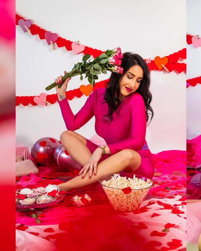 AndrejKonic's tweet photo. Photos from valentines photoshoot. Models from @22agency
#photography #photoshoot #bts #behindthescenes #valentines #valentine #studio #studiophotography #canon77d #canon #sigma1750f28 #sigma1750 #agency #skoziobjektiv #pijama #event #hostesses #hoste… https://t.co/wveaMhDUIO https://t.co/Bm99QPpKB4