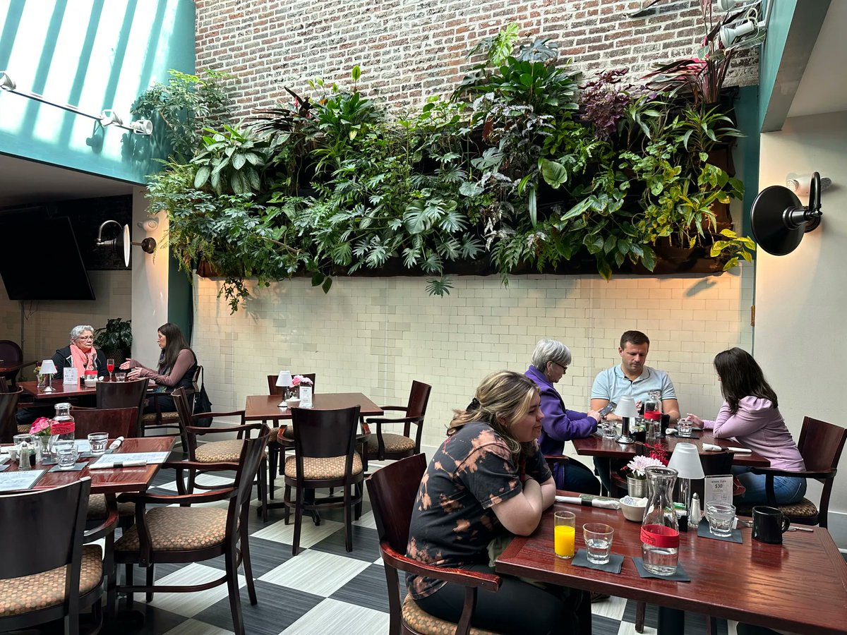 Travel_Butlers's tweet photo. We snagged a reservation at the infamous Eden Restaurant this morning!

@VisitHotSprings

—

#HotSprings #Arkansas #TheNaturalState #VisitHotSprings #HotSpringsNationalPark #BathhouseRow #HaleBathhouse #HotelHale #EdenRestaurant https://t.co/Mx6MOOTd9h