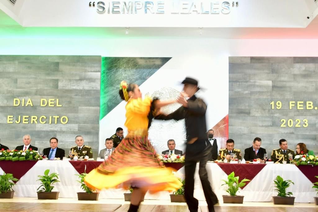 Reitero mi compromiso para seguir trabajando de la mano en las acciones que permitan mantener blindado nuestro estado.

¡Muchas felicidades! (3/3)