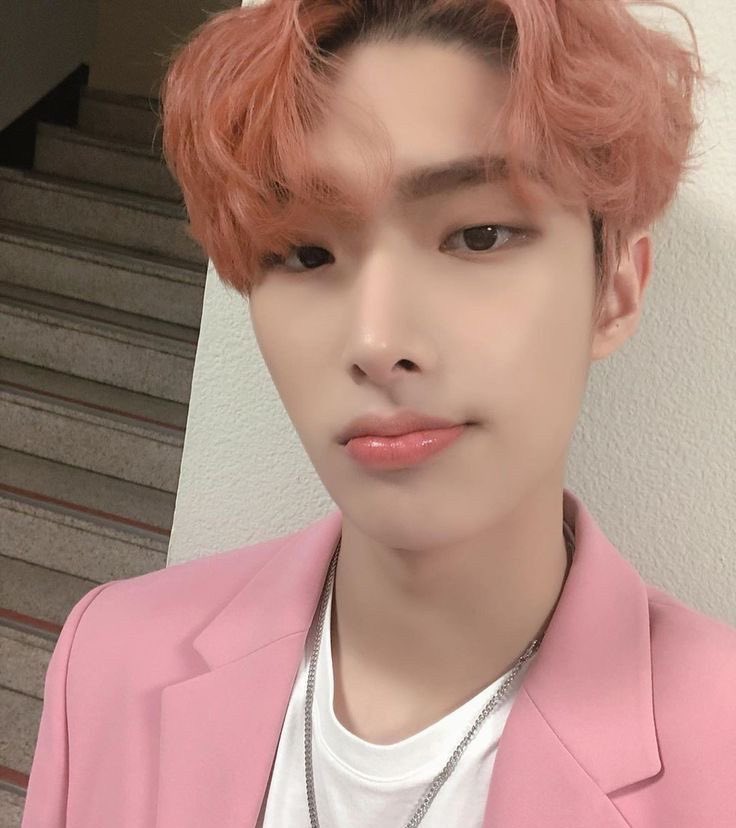 J0RJASH0E's tweet photo. details 🌸
#BlacktinySelcaDay #AtinyBlackoutDay #MINGI @ATEEZofficial https://t.co/0XVFMW5zFQ