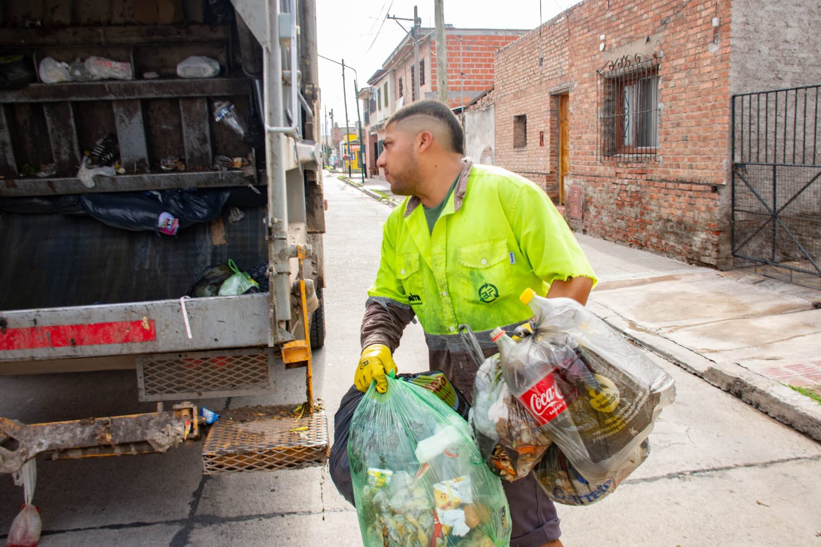 FpWrcGTWAAEYsGL?format=jpg&name=large