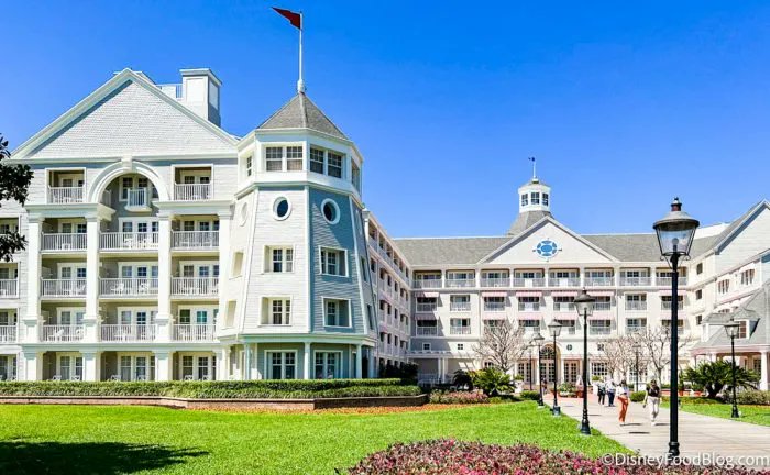 DisneyFoodBlog's tweet photo. Which of these Disney World resorts do you prefer for your vacation?

RT for Disney's Contemporary Resort
Like for Disney's Yacht Club Resort

Contemporary vs. Yacht Club Disney World Resort Guide 2023 https://t.co/9QzEm4a5Uy https://t.co/MXILEpPGN4
