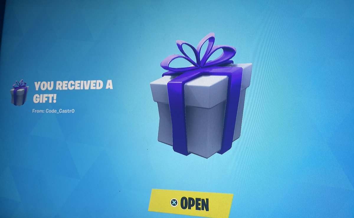 LiLSpookyCPTAB's tweet photo. TYSM @Slab247 for the gift 😭 one more leveling up pack added to my collection.Use Code: Castr0 (with a zero) in the item shop. #SlabLegit https://t.co/MzcMlTGrSn