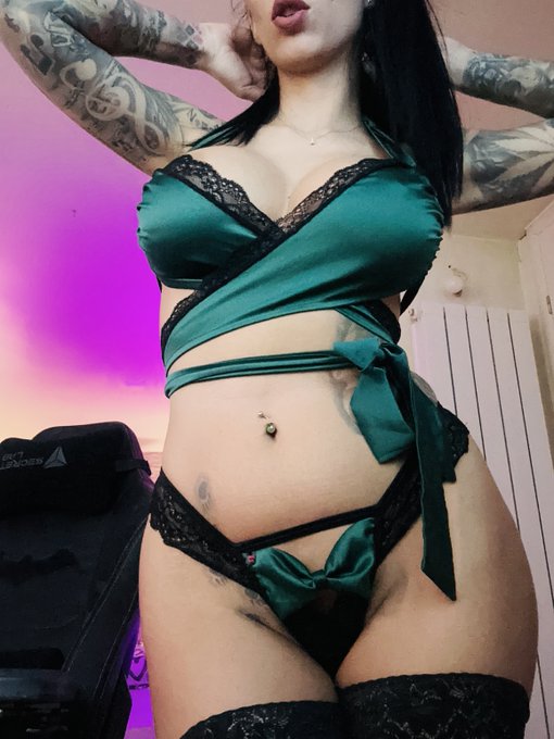 my outfit today on https://t.co/joqcOmyRyw  . see you there ! https://t.co/slPupocvTC<a href="/tag/wet"class="tags"><span>#wet</span></a><a href="/tag/manyvids"class="tags"><span>#manyvids</span></a><a href="/tag/mvsales"class="tags"><span>#mvsales</span></a>