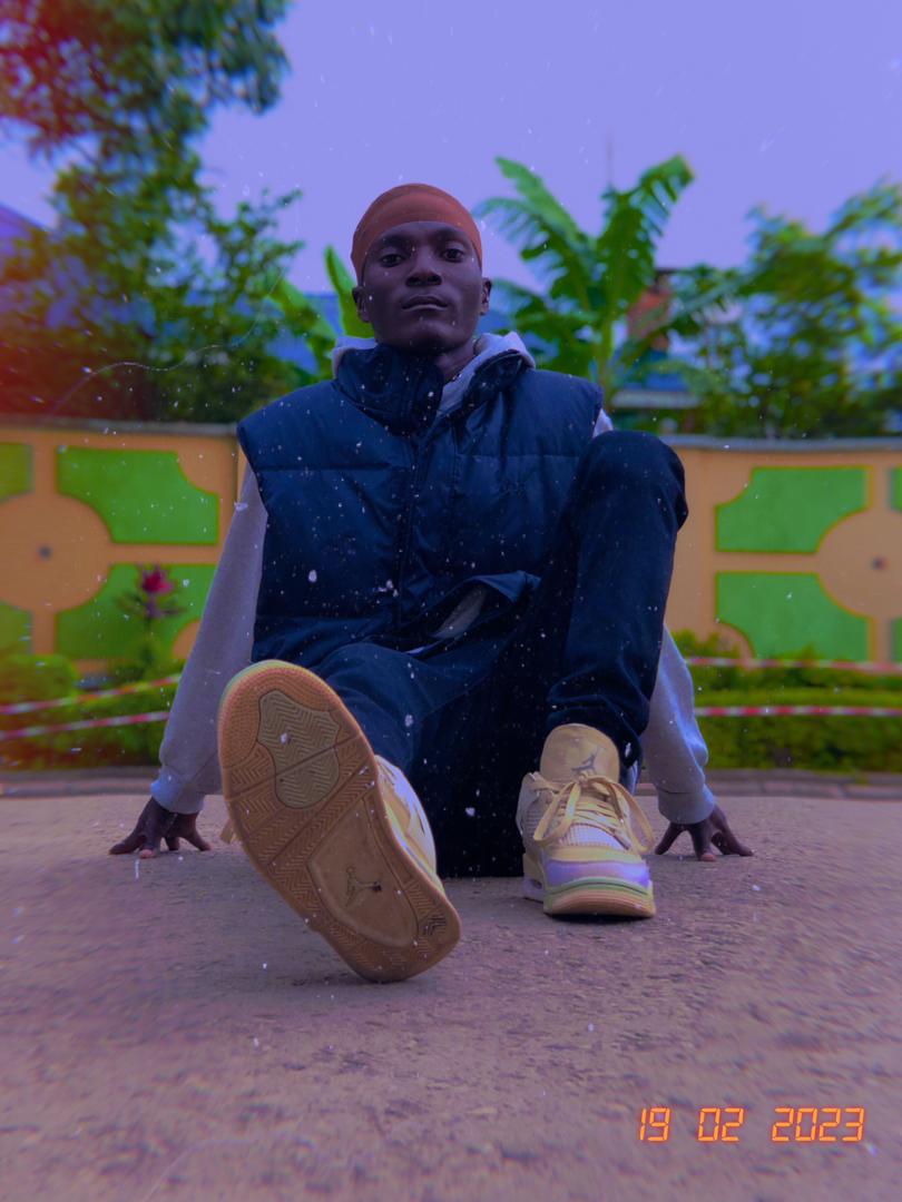 CSweecro's tweet image. L'avenir est sombre avec mes potes avec mes potes on va l'éclairer