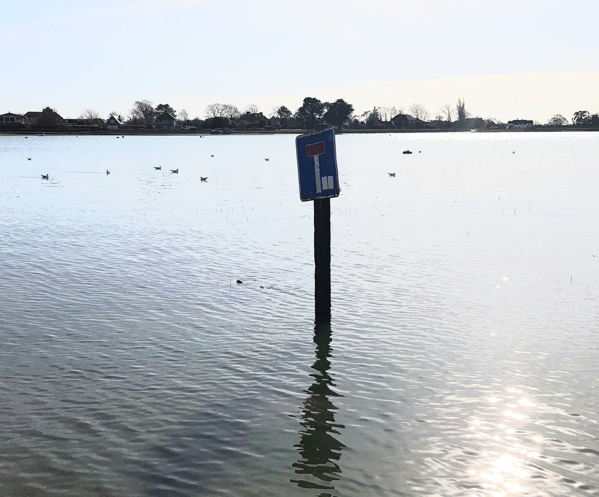 GregDoreyIT's tweet photo. #Bosham today. #nothroughroad https://t.co/1JMzwhT9aD
