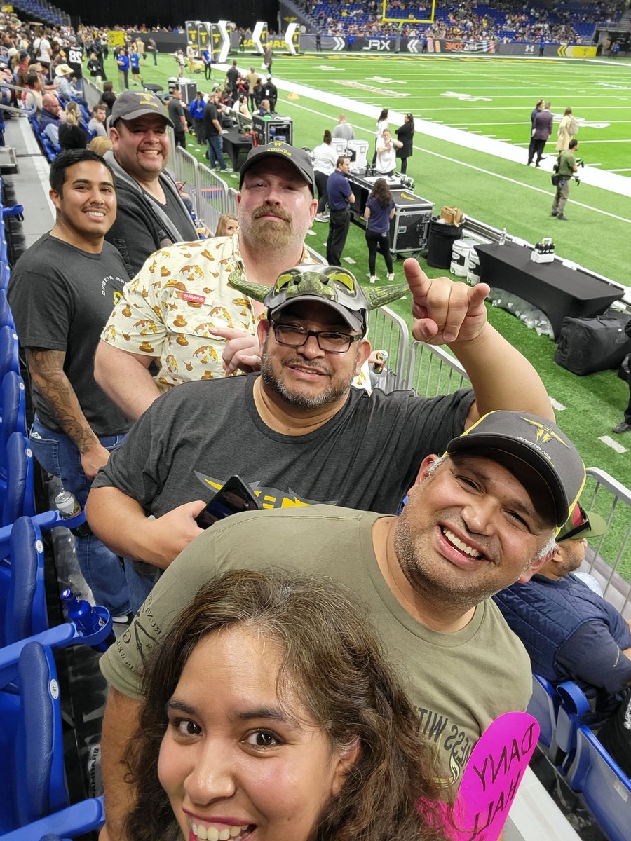 Speedflex1978's tweet photo. Brahma Time!!
#HornsForward https://t.co/fIGDgmCV7U