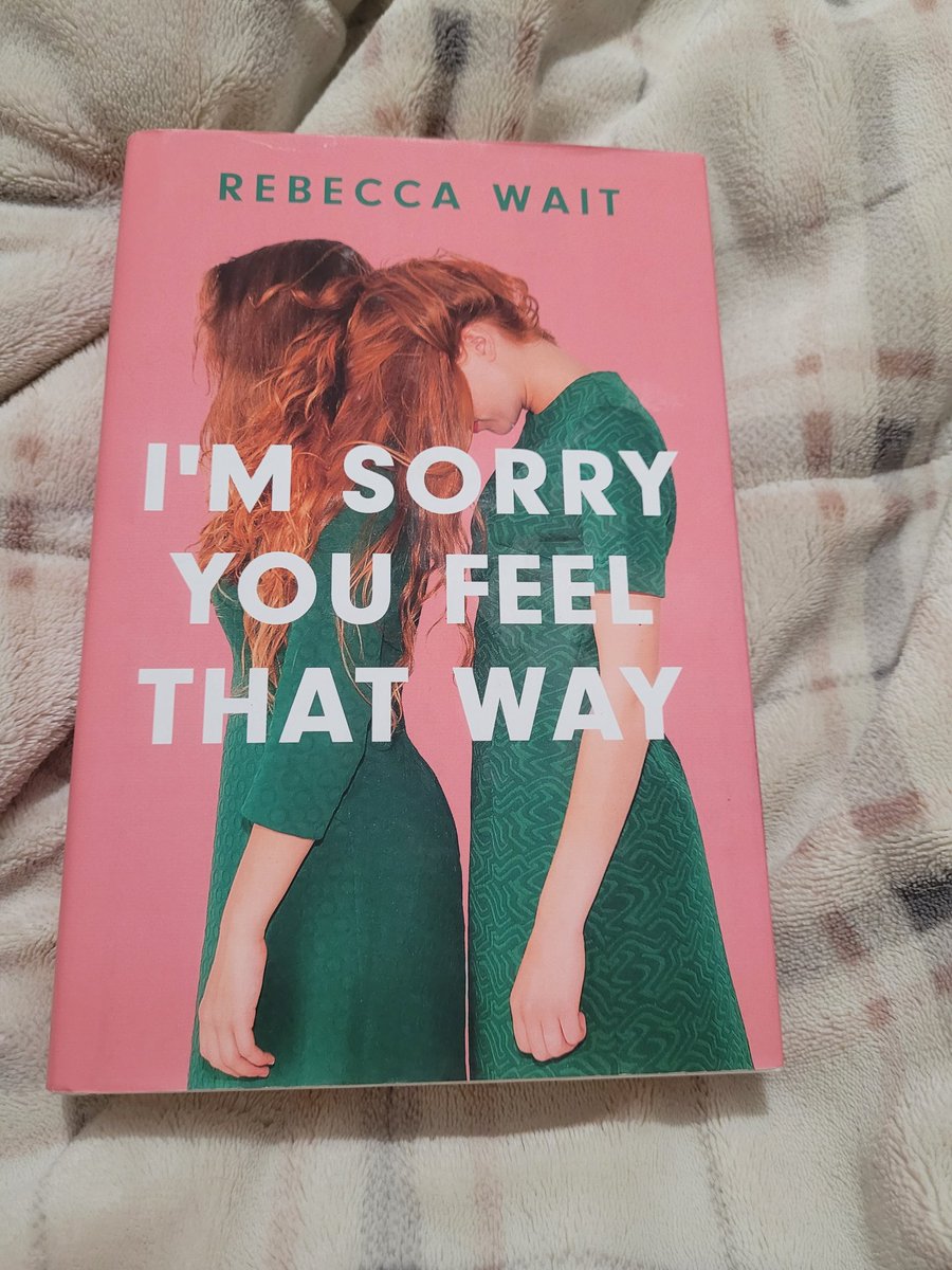 robinsbookshelf's tweet photo. I hope everyone's fab! 

This is the next read! What did we think of this one? 

I'm trying to beat the backlog this year! 😱 https://t.co/FNLOfkrda4