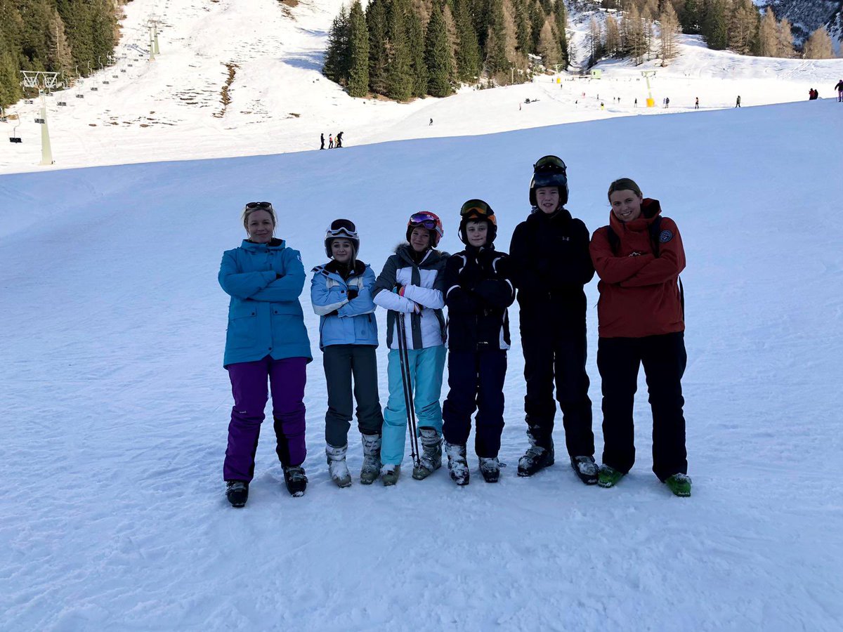 Heanor Gate SA ski tweet media