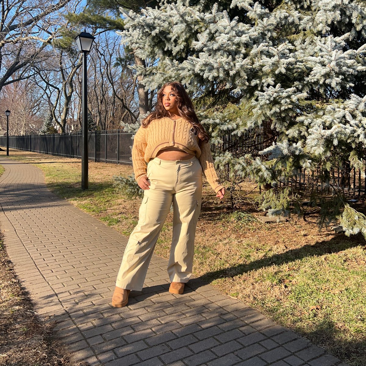 Forever21's tweet photo. Just living life in the outdoors with @lifeisrockyy in our Cargo Pants 🫶 Comment your weekend plans 🥰
Shop #forever21plus online & in-select stores at your nearest F21 store https://t.co/Iiy77MfN7N