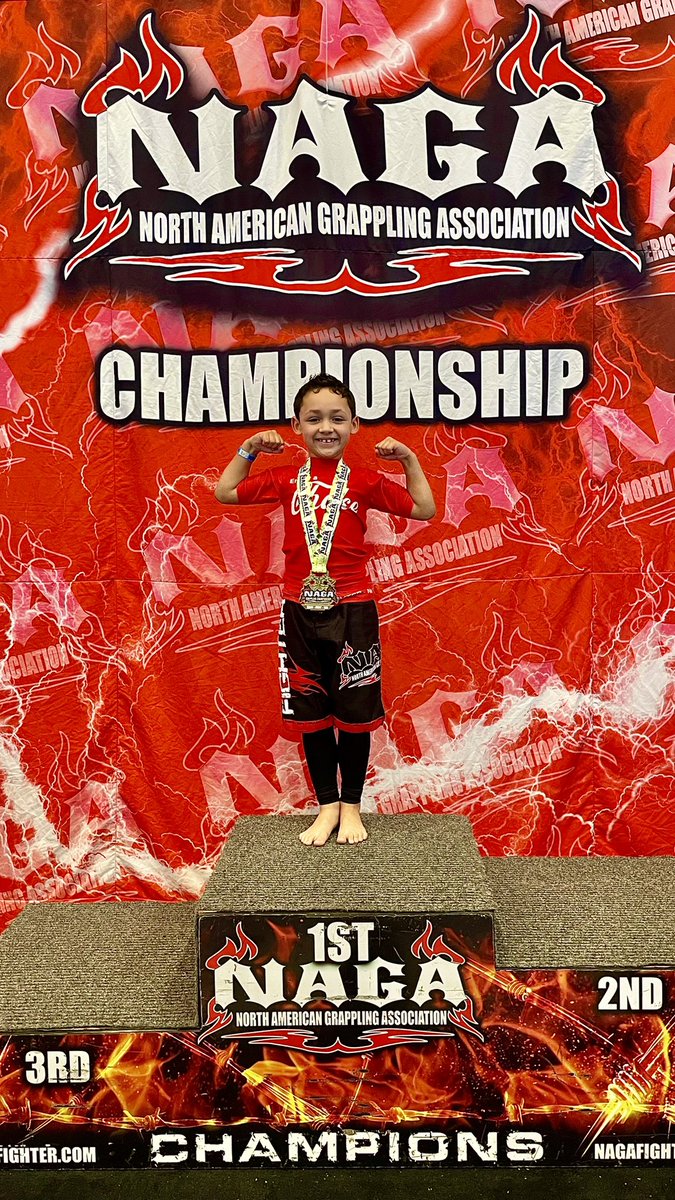 iAmThatQB's tweet photo. Lil Bro bringing the Gold home! #ARC3 #beastmode #performancecombat #naga #grappling https://t.co/jhcRlZ7bX8