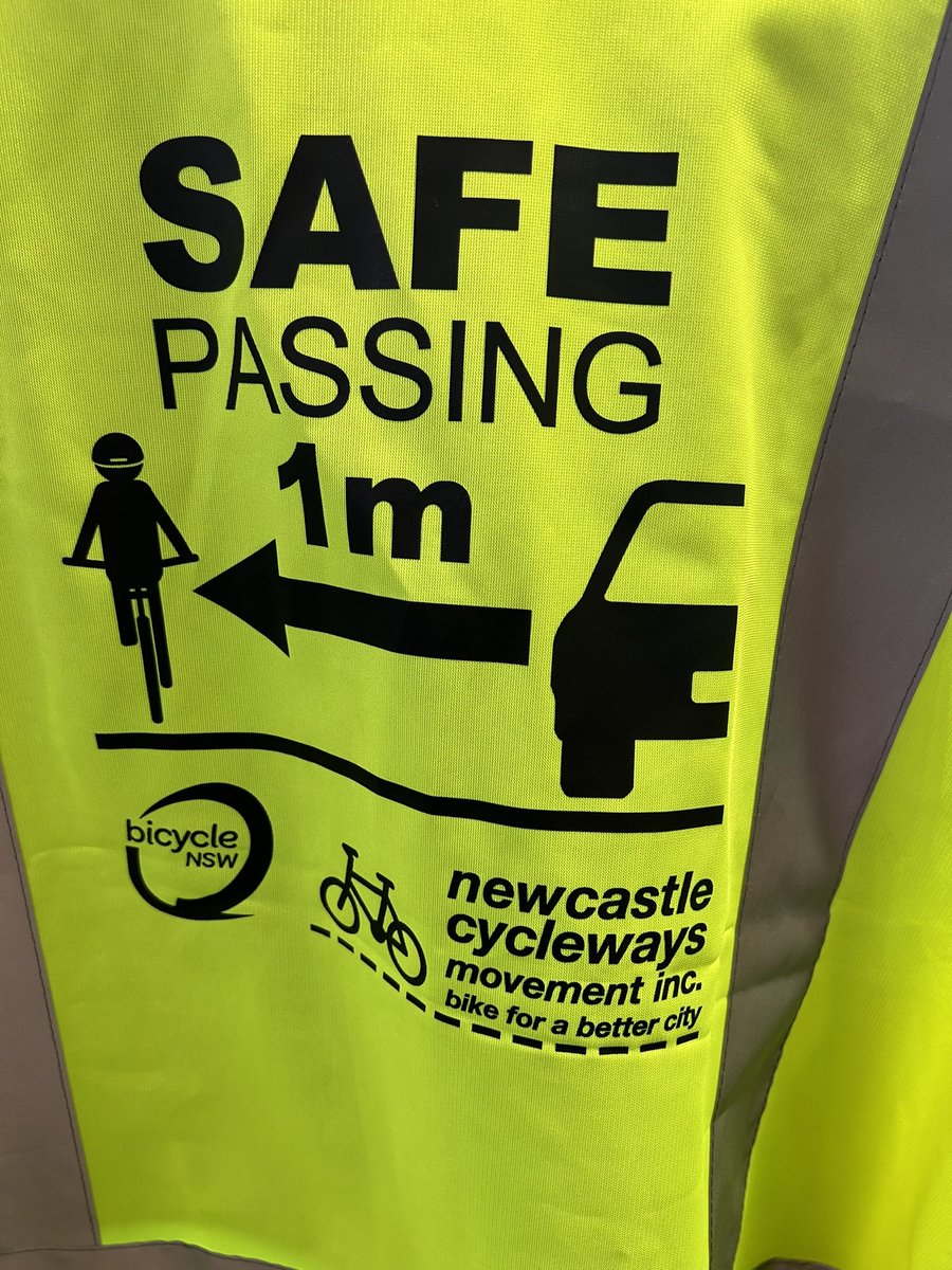 Gifted this vest by a cycling group we rode with yesterday. Wore it and installed the pool noodle. No improvement in driving behaviour sadly. #safecycling