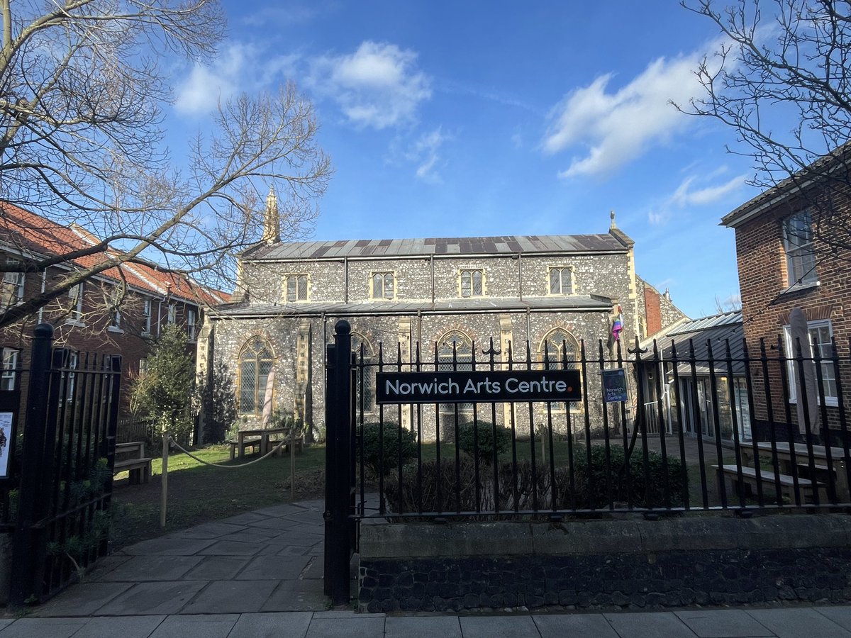 The @NorwichArtCentr is a beautiful, refurbished church with an auditorium, bar and light and airy spaces to bring the local community together. Check out @humanlibraryuk for their schedule of regular #humanlibrary events at the center.