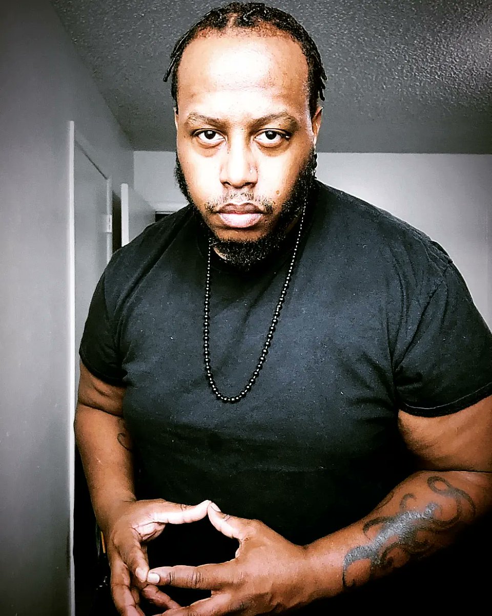 HIGHxLIFExVIBEZ's tweet image. ▪️Black King▪️ 

#KingShit #LocHead