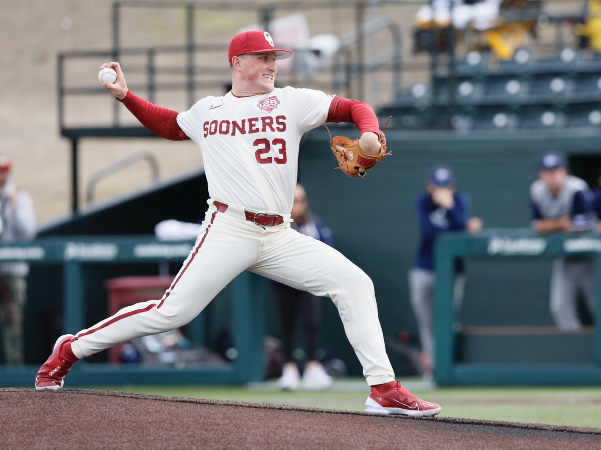 T1 | 𝟑 𝐮𝐩. 𝟑 𝐝𝐨𝐰𝐧.

Due up: Spikerman, Madron &amp; Mackenzie

#COMPETE | #CHAOUS