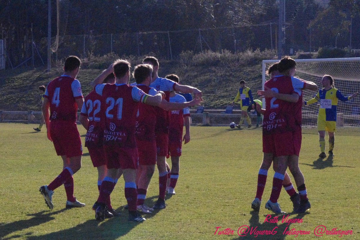 Imágenes de ayer sábado con una maravillosa tarde disfrutando del fútbol en Las Viñas, Cenicero 
<a href="/cdcenicero/">C.D. Cenicero</a>    3
<a href="/CDAlberite/">CD Alberite</a>    3
