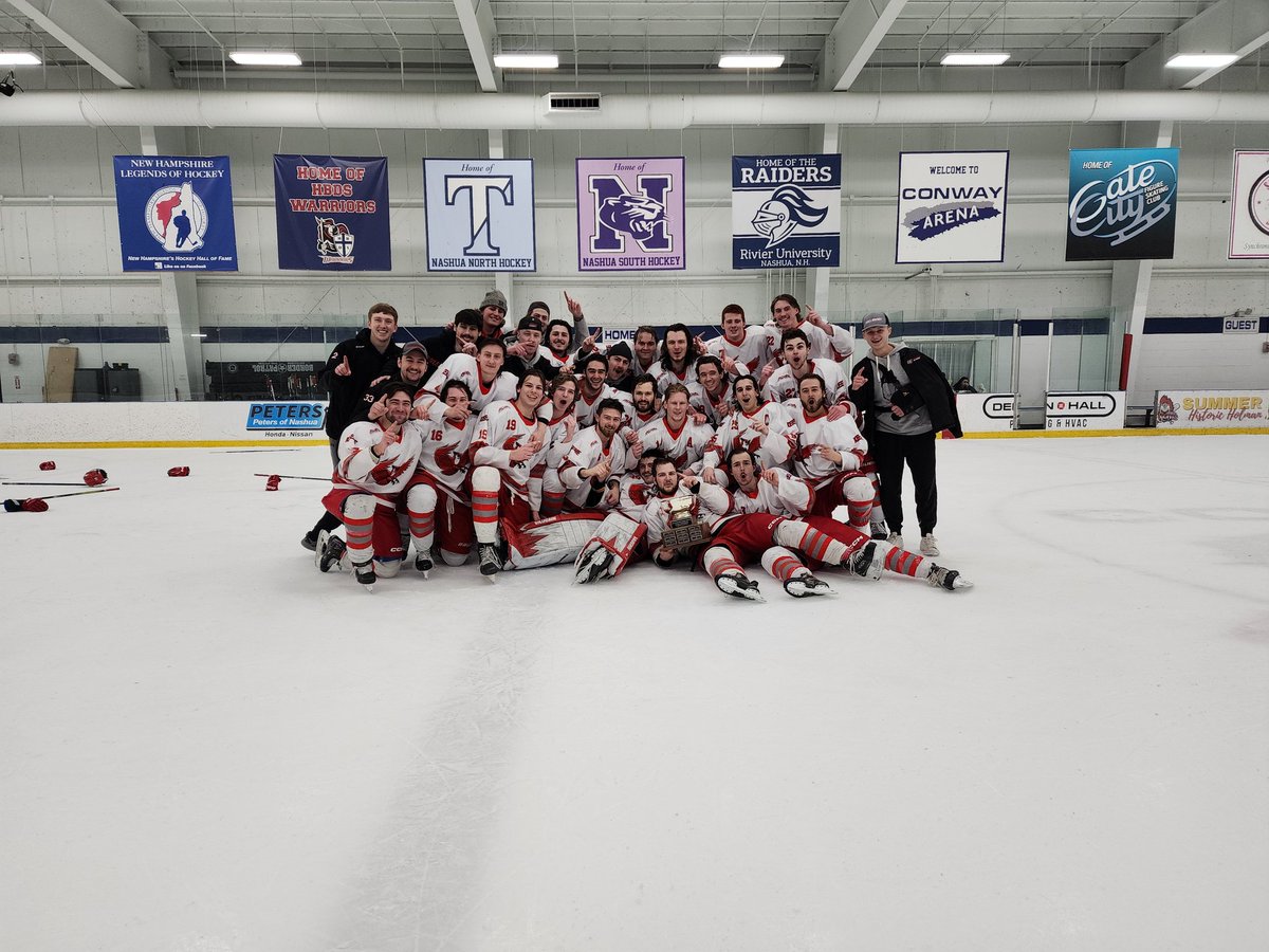@KSCClubHockey are your 2023 Patriot Conference Champions after defeating @NU_ClubHockey, 3-2.  The Owls play next at the @achamensd2 Northeast Regional Tournament next weekend.  Northeastern and @UMassACHAhockey have already earned auto-bids to the National Tournament.
