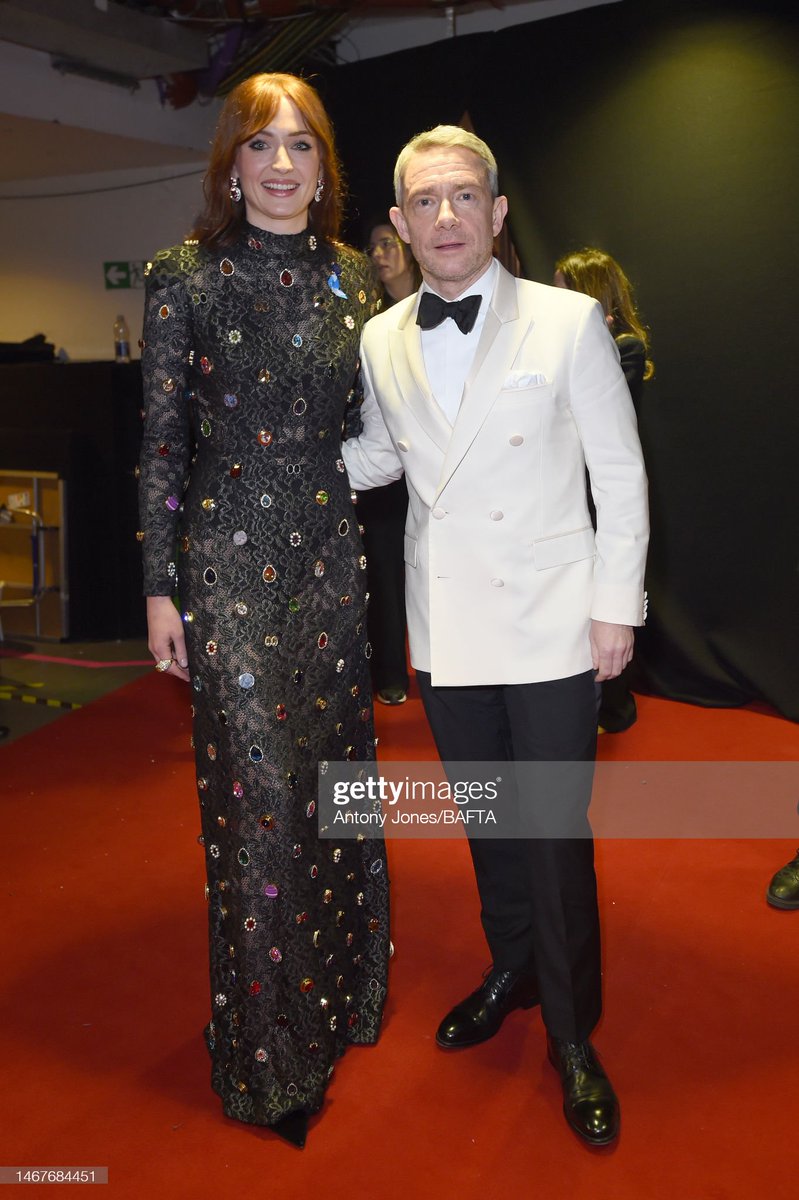 RichartinFan's tweet image. #MartinFreeman👱🏻‍♂️✨️🤍🖤❤️‍🔥 anf Sophie Turner backstage during the EE BAFTA Film Awards 2023 at The Royal Festival Hall on February 19, 2023 in London, England. 

(Photo /Getty Images for BAFTA)

#baftaawards #bafta2023🏆
