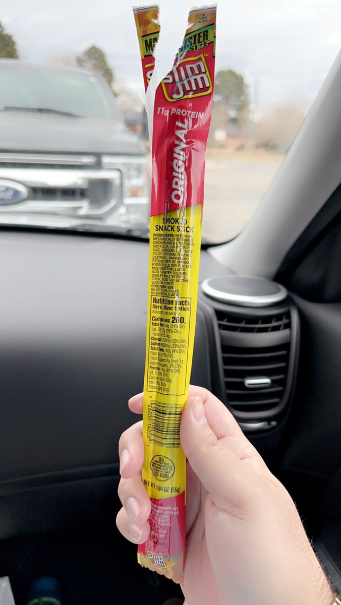 CLR_Paandaa's tweet photo. @SlimJim the best way to end a good weekend #slimjim #meatgang https://t.co/brnhVPaCf9