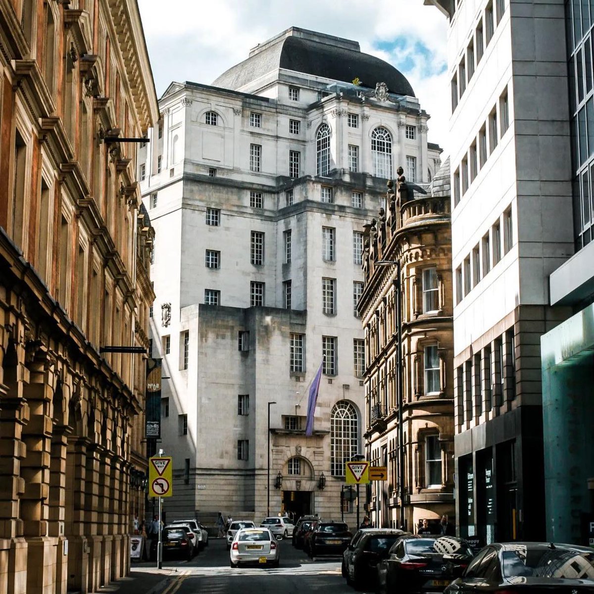 Manchester Pulse tweet media