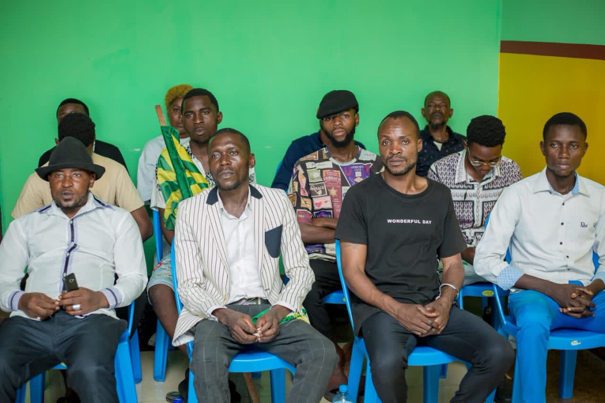 AAC s’agrandît, l’adhésion massive du camarade Jean Baptiste MANDA MUZAMA Avec sa base de Kimbanseke au siège du parti ce samedi 18/02.2023. <a href="/Aac_Officiel/">AAC Officiel</a>