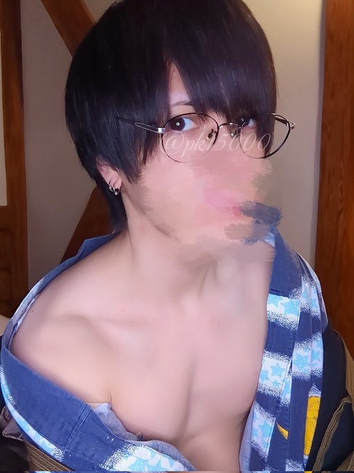 眼鏡ありとなし、どっちが好き？ https://t.co/oT0lxWoK5M<a href="/tag/%E3%83%9D%E3%83%83%E3%82%AD%E3%83%BC%E3%83%97%E3%83%AA%E3%83%83%E3%83%84%E3%81%AE%E6%97%A5"class="tags"><span>#ポッキープリッツの日</span></a>