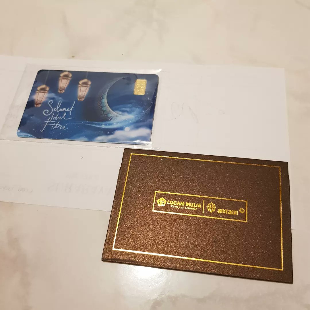 MiniGold_sby_'s tweet photo. Dear Parents, yuk mulai ajarkan sikecil menabung dengan logam mulia.
Menabung untuk masa depan ceria. Segala sesuatu bukan hanya tentang seberapa banyak uangmu, tetapi seberapa banyak kamu dapat menabung. https://t.co/9RxbX3xzra