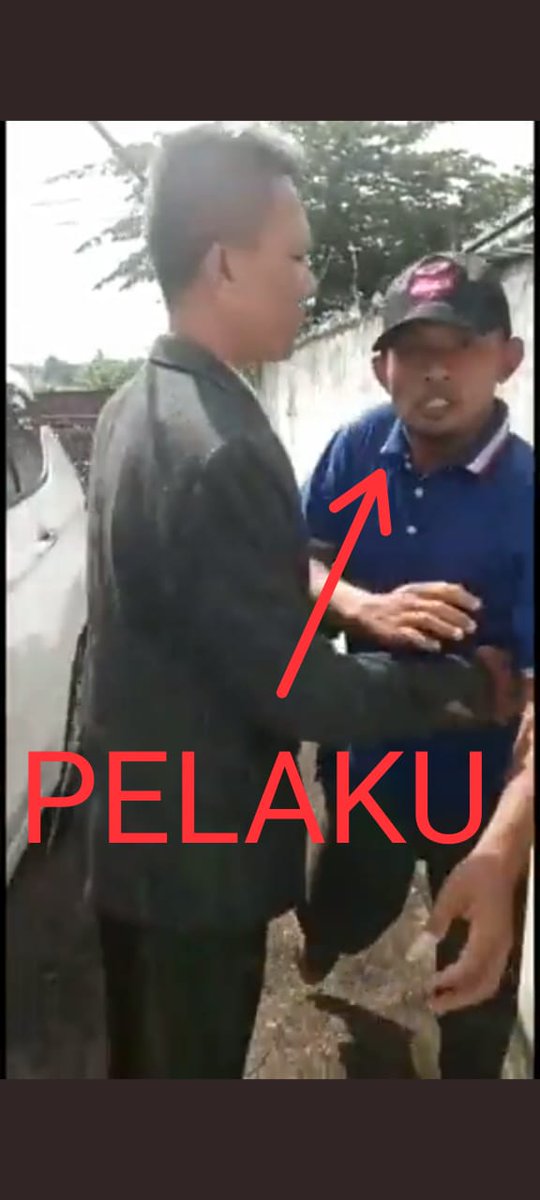 Pencerah___'s tweet photo. #PeristiwaIntoleransi
Pembubaran ibadah gereja Kristen Kemah Daud (GKKD) 19/02/2023.

TKP: Jl. Sukarno Hatta RT 12. Kelurahan Raja Basa Raya - Bandar lampung. Salah satu pelaku diduga Ketua RT.

Cc
@ListyoSigitP
@humaspoldalpg

VIRALKAN BIAR POLISI NYA BEKERJA! https://t.co/fLyKG3WF3b