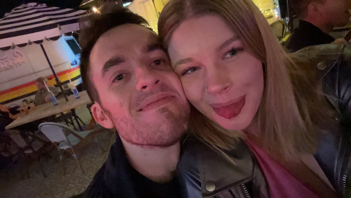 emilyinphx's tweet photo. Night out w/ my love ❤️

(Also stream @JDefMusic!! https://t.co/1oiOzpaLzS) https://t.co/WRpwCg8bKK