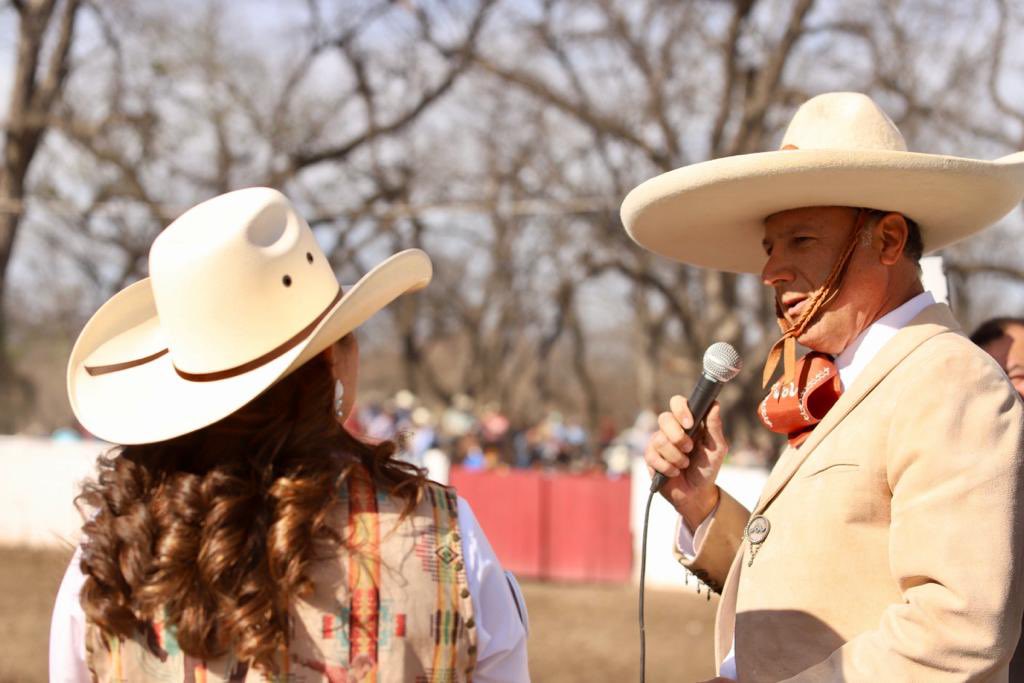 Oscar_Lopez_E's tweet photo. Acompañe a la Alcaldesa @MaribelGlzE en fiesta del 148 aniversario de la fundación del Mpo. de Jiménez , rescatando tradiciones participamos en la fiesta más Mexicana de todas “La Charreada” felicidades a los Jimenensez ! @mrikelme @F_DeLasFuentes @MaruCalderonA @normaltrevino https://t.co/VSbo4ksBYD