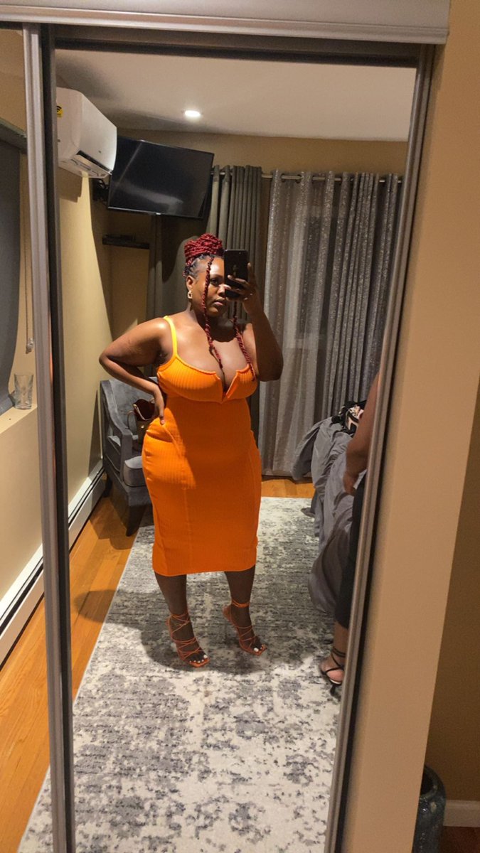 dimplesXxxO's tweet photo. Home grown, no GMO 😌🧡 https://t.co/aPTg5Jba6W