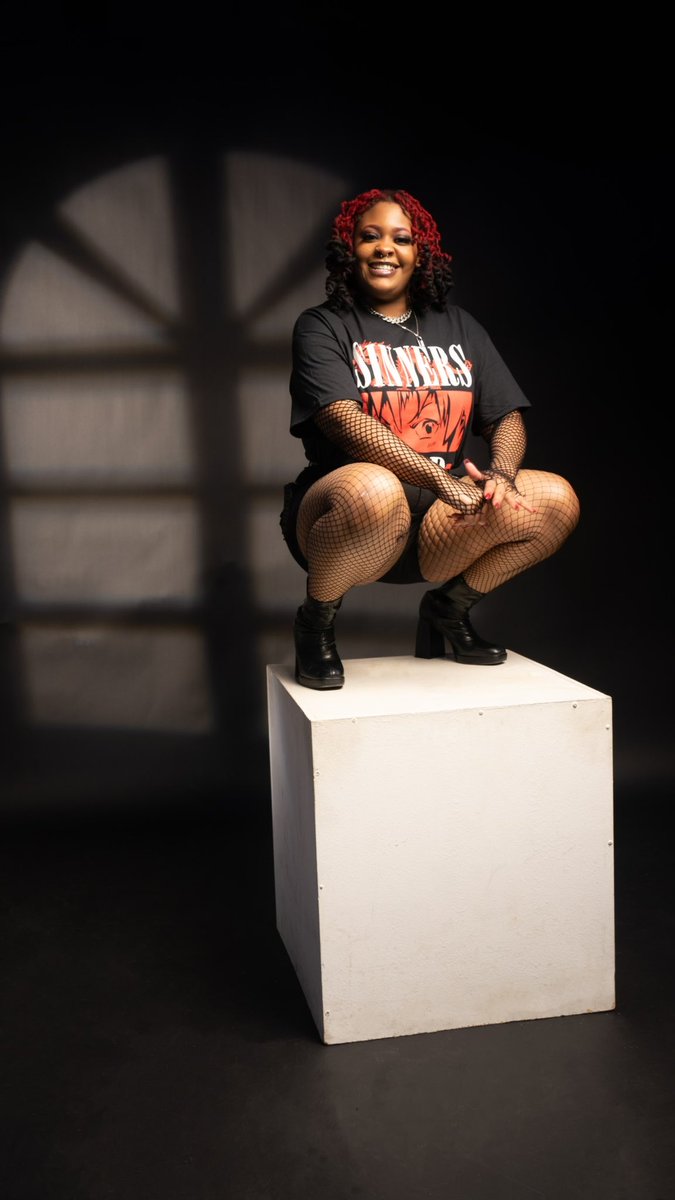 Karia_Xo's tweet photo. Happy Solar Return to meeee.. 💜♒️✨ .. the last of the Aquarius #Feb18th X.Statment Photography on fb.. https://t.co/rCty67g8QZ