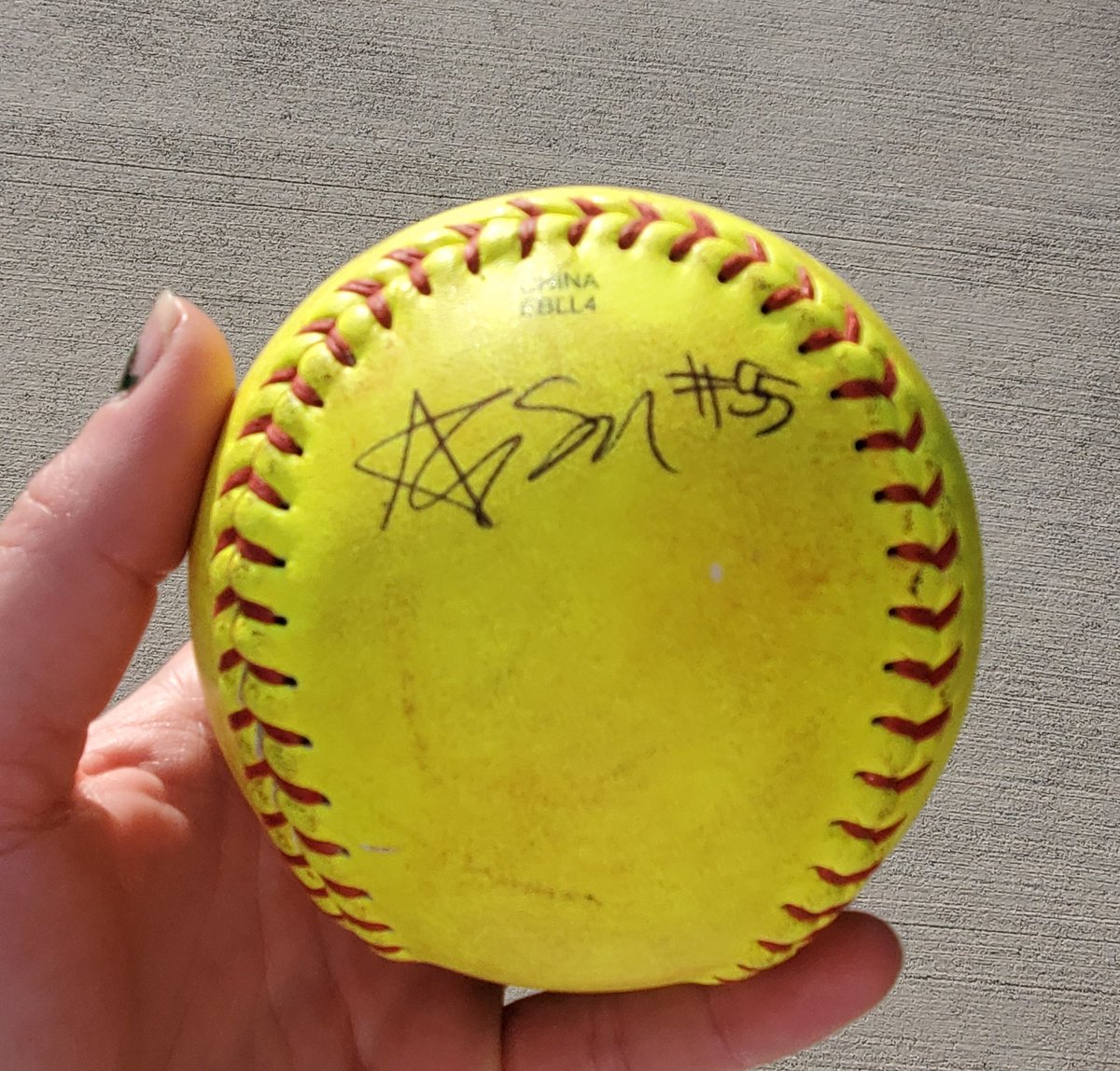 Congrats <a href="/pal_egan/">Pal</a> on your first Gator career homerun! Thank you for my first Gators homerun ball! <a href="/GatorsSB/">Gators Softball</a>