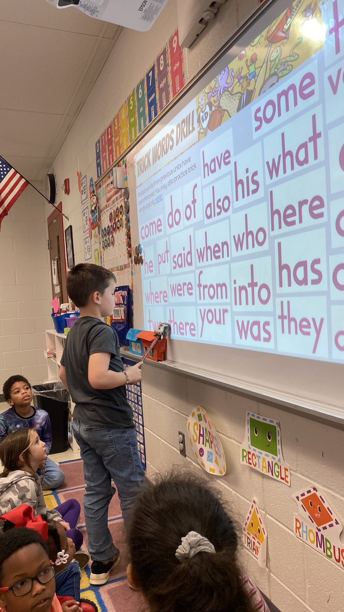 hamm_april's tweet photo. Reviewing trick words @TweetDCS_DCPS https://t.co/yaYviVs1bR