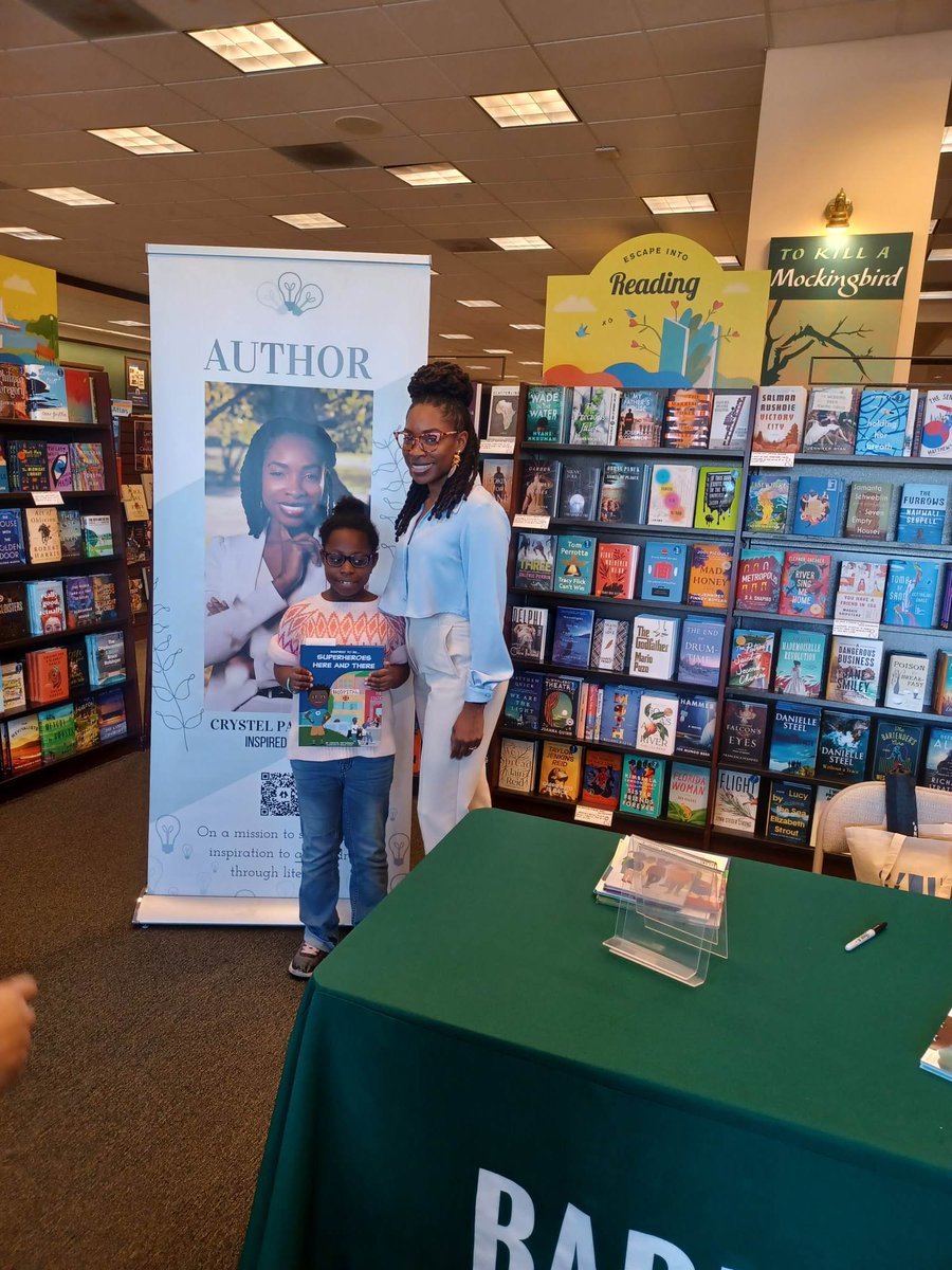PRFromTheHeart's tweet photo. It's such a good feeling to see the #LittleOnes of #SanDiego learn that they are never too young to follow their #dreams. 👦🏿👦🏽👦💫👧👧🏽👧🏿
A heartfelt #ThankYou to everyone who joined us at @BNEncinitas for Crystel Patterson's sold-out #BookTour stop in Encinitas. 🤗 #InspiredToBe https://t.co/w3DCXGT2ru