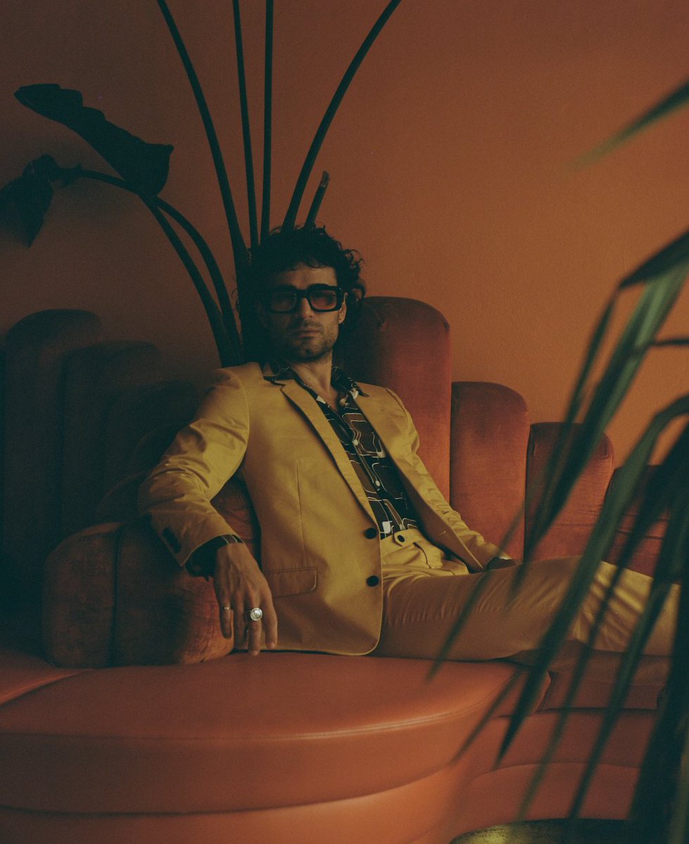 .<a href="/harrynathan_/">Harry Nathan</a> is setting just the right kinda mood with his latest single 'So Real' 🪐🎶 

Stream: lnk.to/so_real