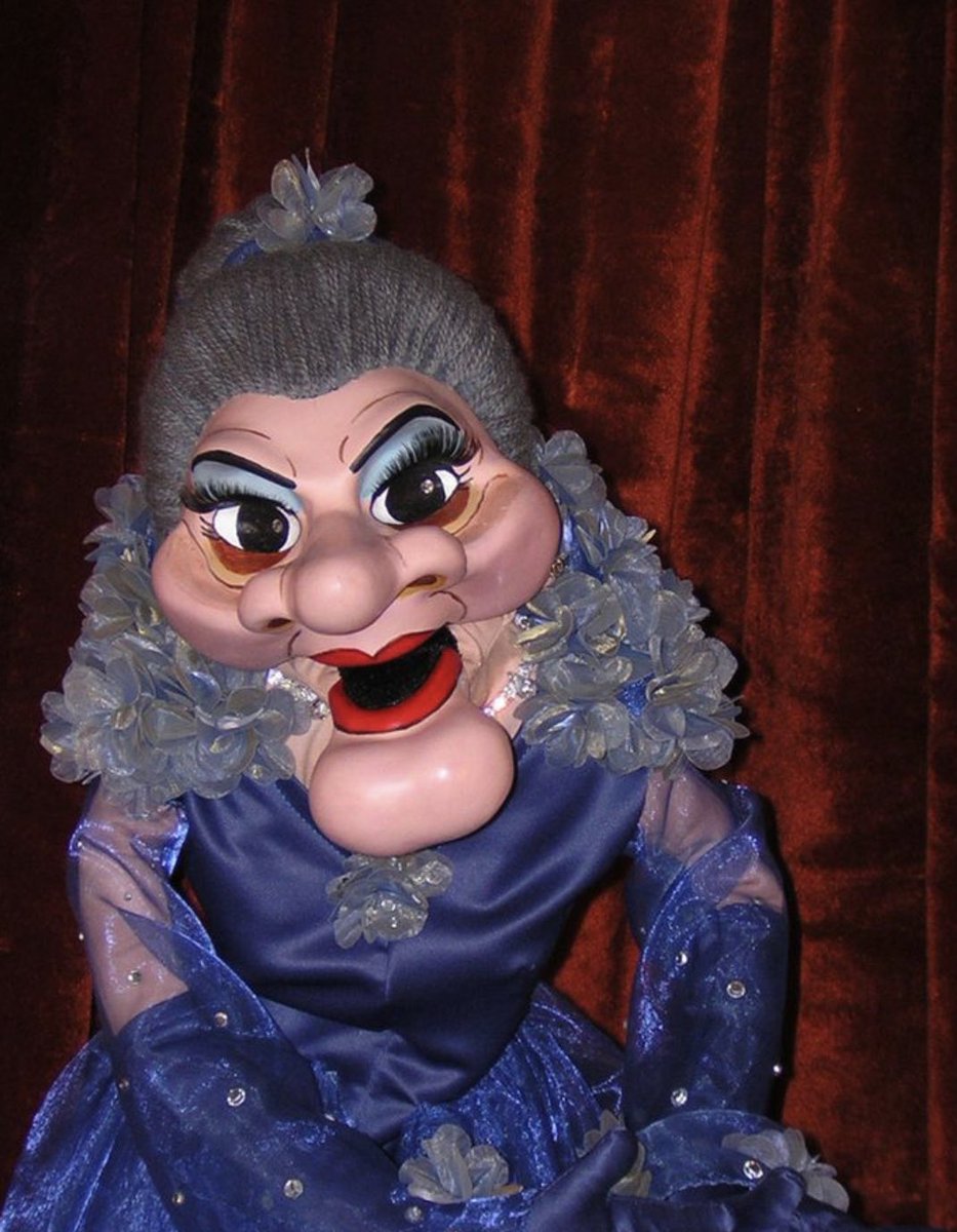 Amy7873's tweet photo. Is it only me that thinks @KARENHUGER is looking somewhat like @MadameThePuppet at the RHOP reunion? @Andy @BravoWWHL https://t.co/meTsZs8NcQ